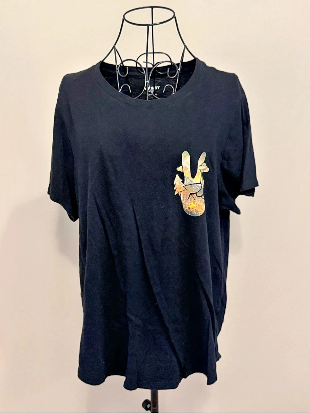 Old Navy Everywear Peace Sign Landscape Graphic T-Shirt Graphic Tee Black XL